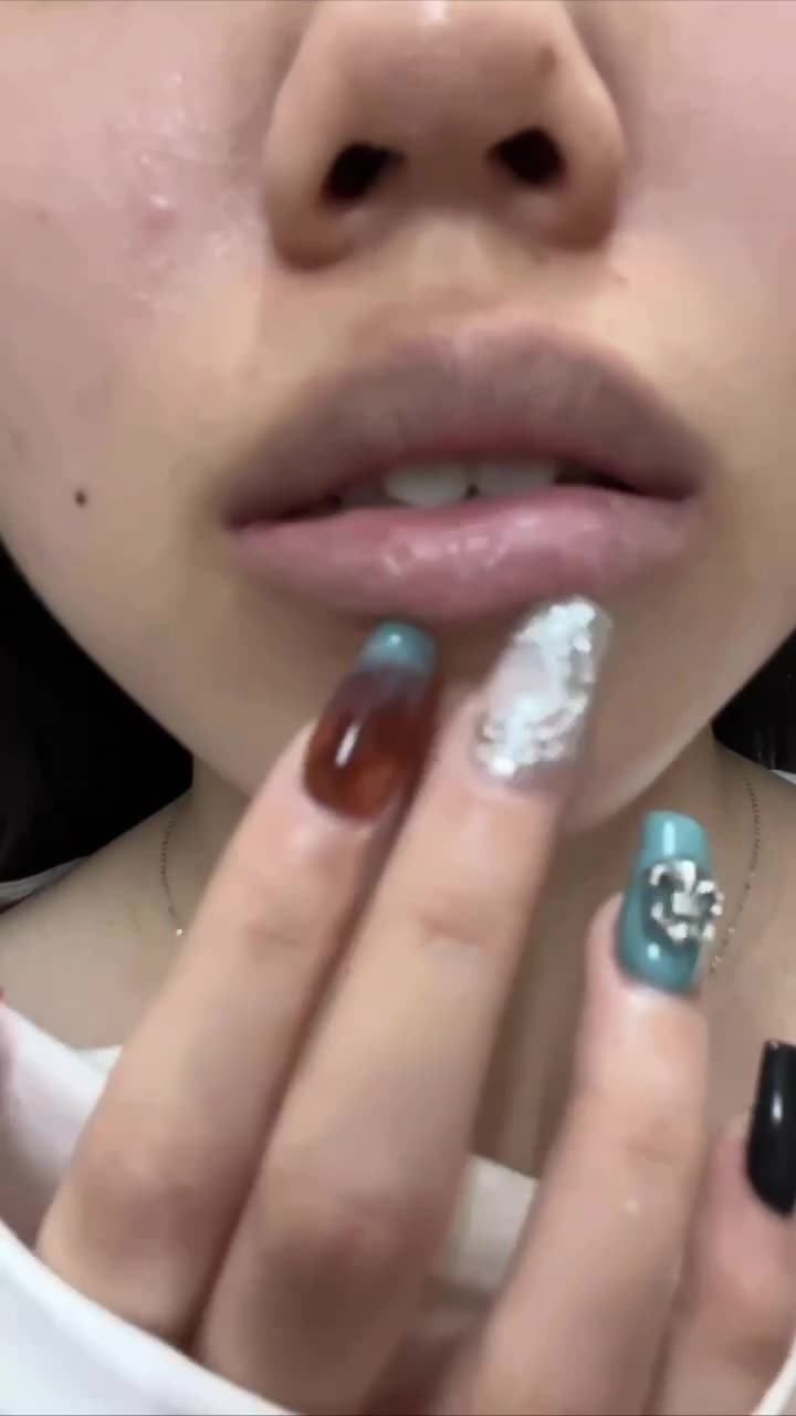 脚模面试脸足同框套路系列-071-大学生宿舍拍脚[10P/17V/100MB]