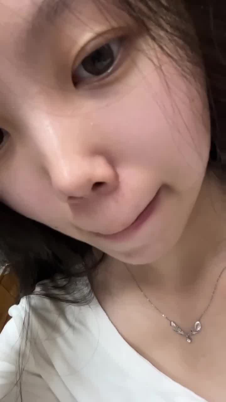 脚模面试脸足同框套路系列-071-大学生宿舍拍脚[10P/17V/100MB]