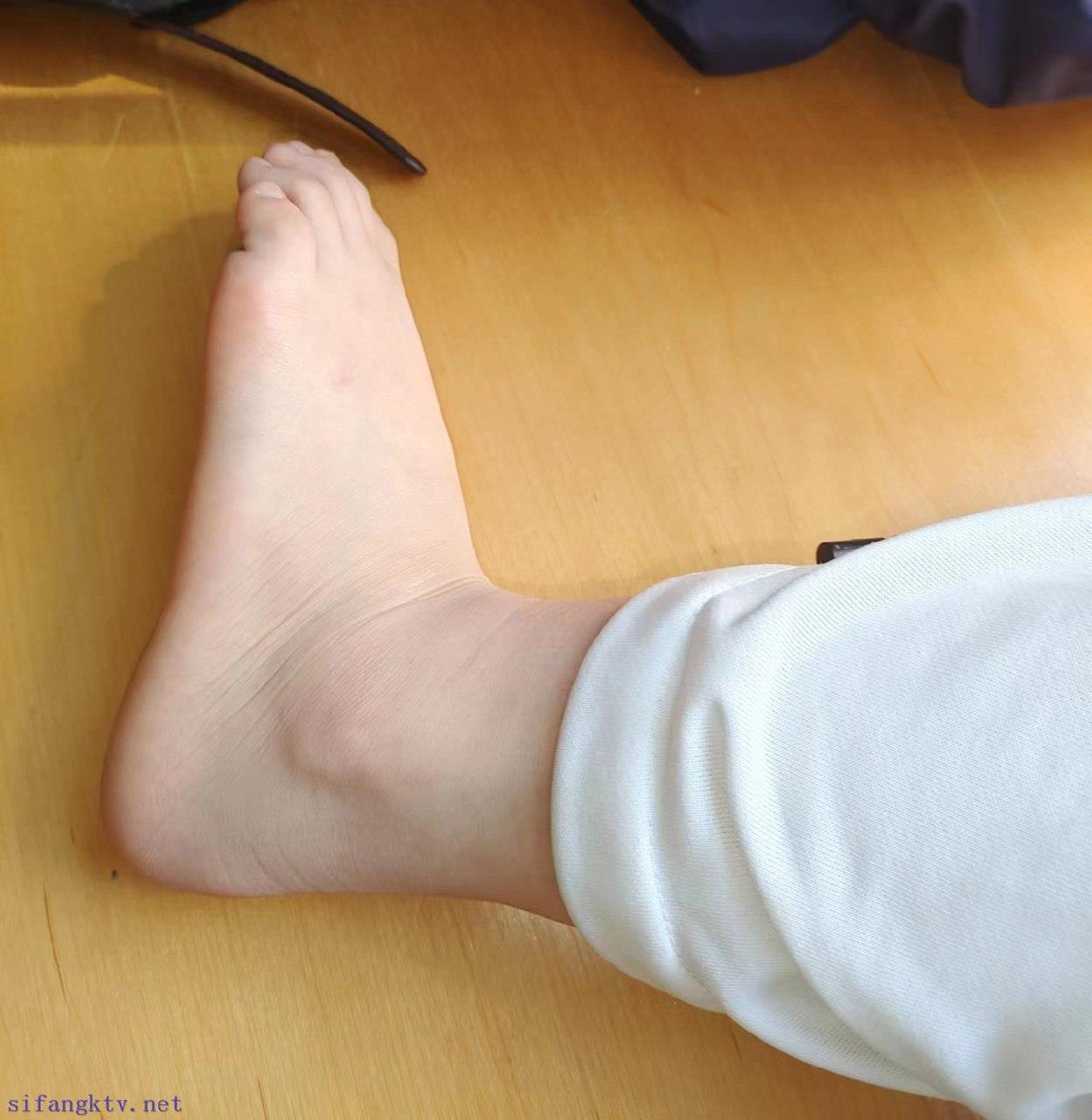 脚模面试脸足同框套路系列-089-可爱的高中妹（秀美脚底，超很有感觉）[5P/11V/302MB]