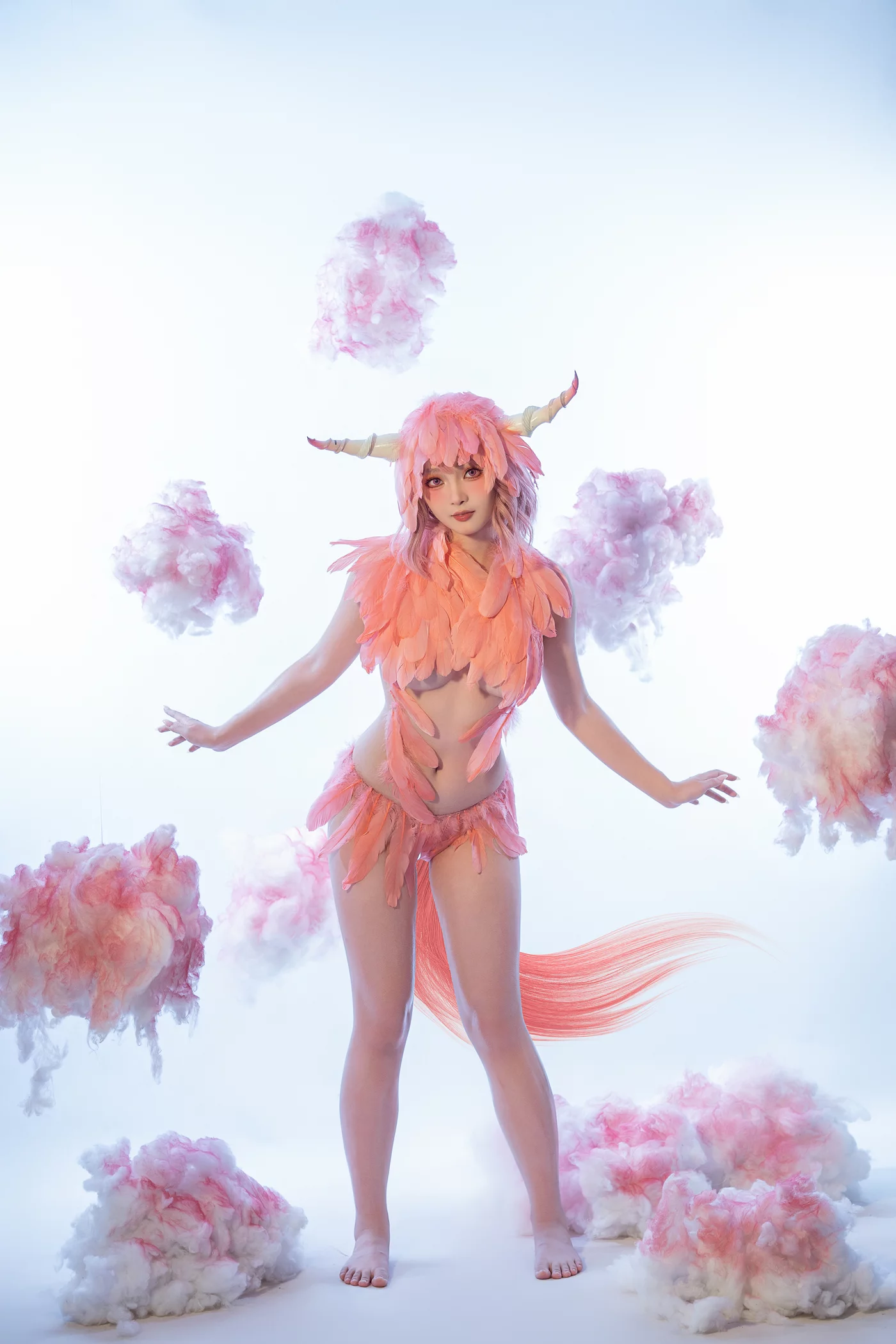 云溪溪 - 哈萝 丽瓦·朱内[13P/164MB]