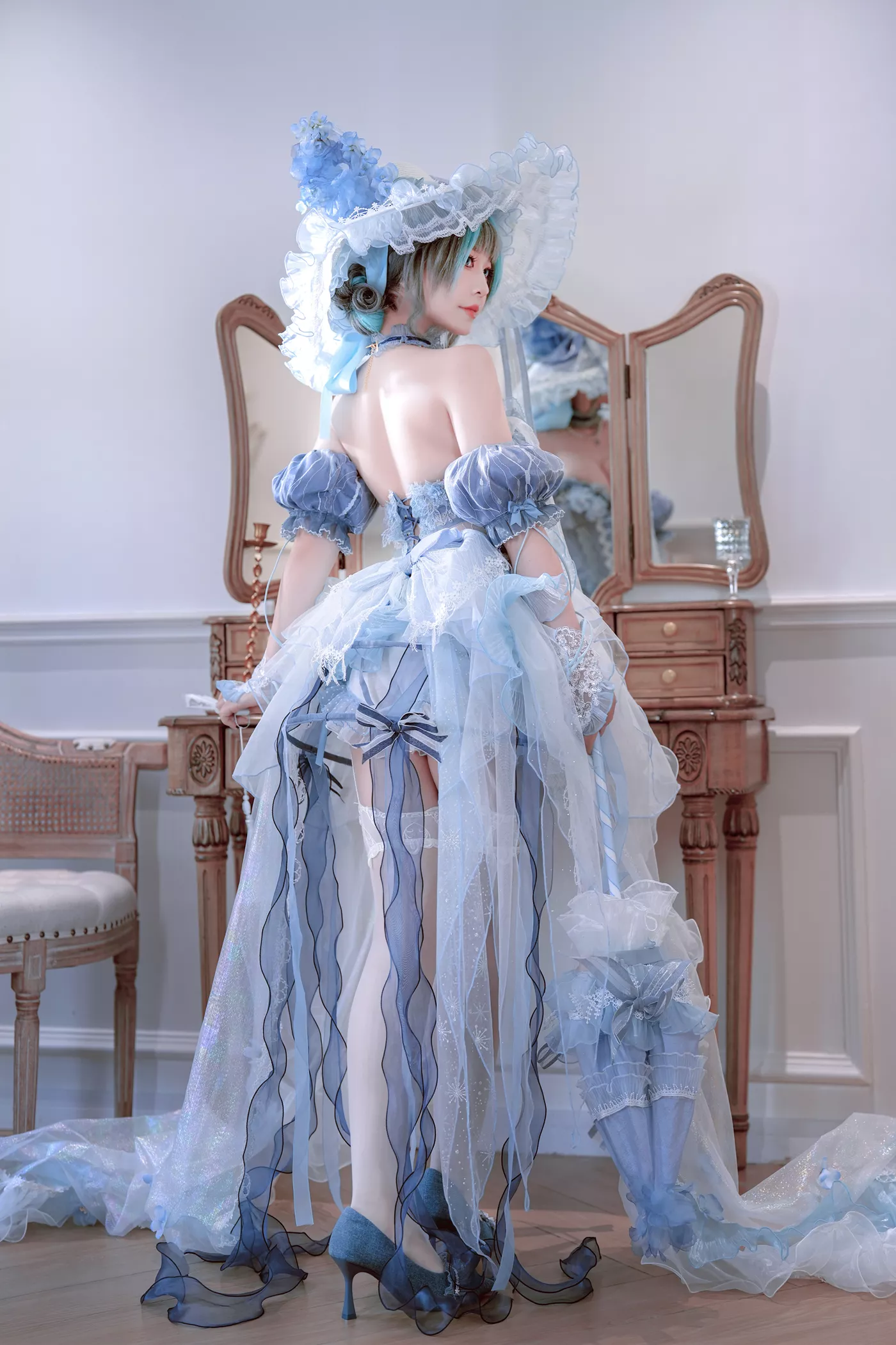 半半子 - チェシャー廃稿礼装[66P/9V/704MB]