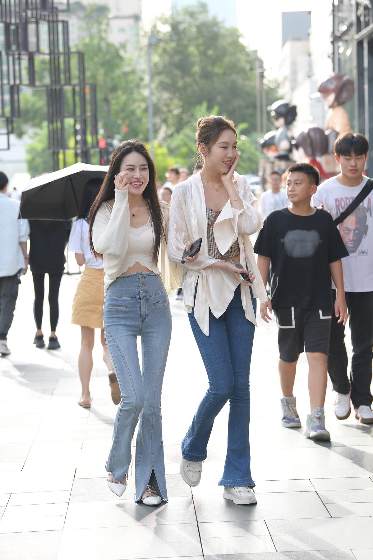 精选街拍作品 NO.5710 骨感青春牛仔裤[65P/168MB]