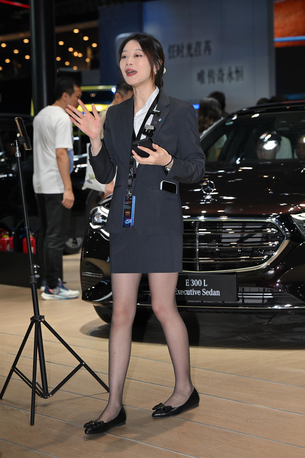 精选街拍作品 NO.5743 制服黑丝搭配[86P/221MB]