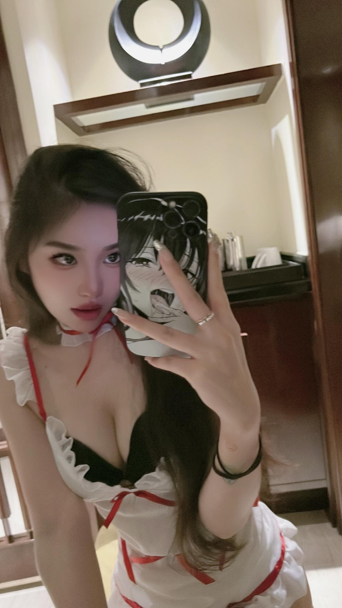 陈佩奇yyyy - 不一样的风格[21P/49MB]