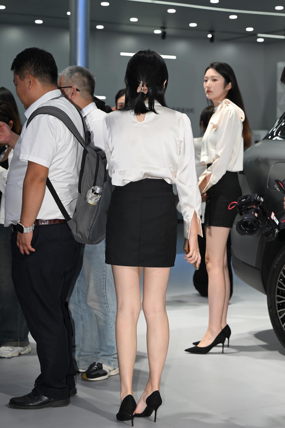 精选街拍作品 NO.5735 黑白搭配包臀裙[69P/176MB]