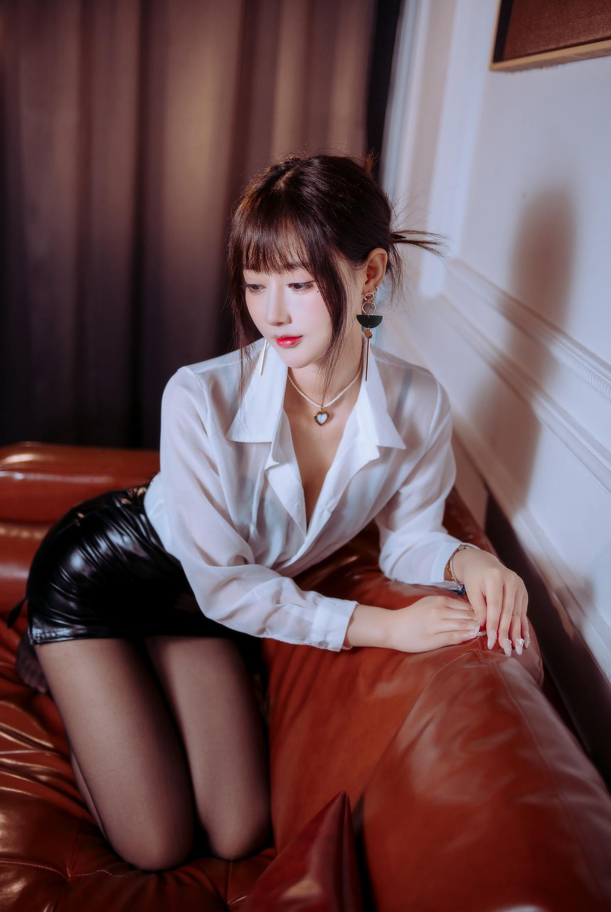 羽生三未图集 - 半透OL[28P/336MB]