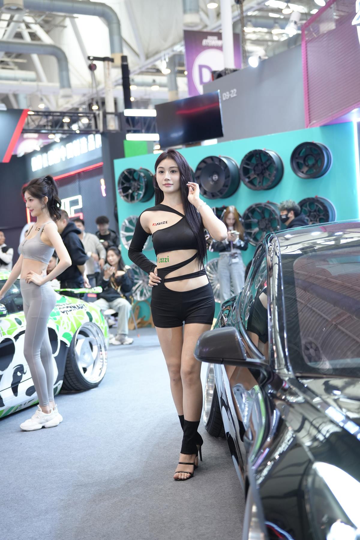 精选街拍作品 NO.5716 黑色套装裙[90P/129MB]