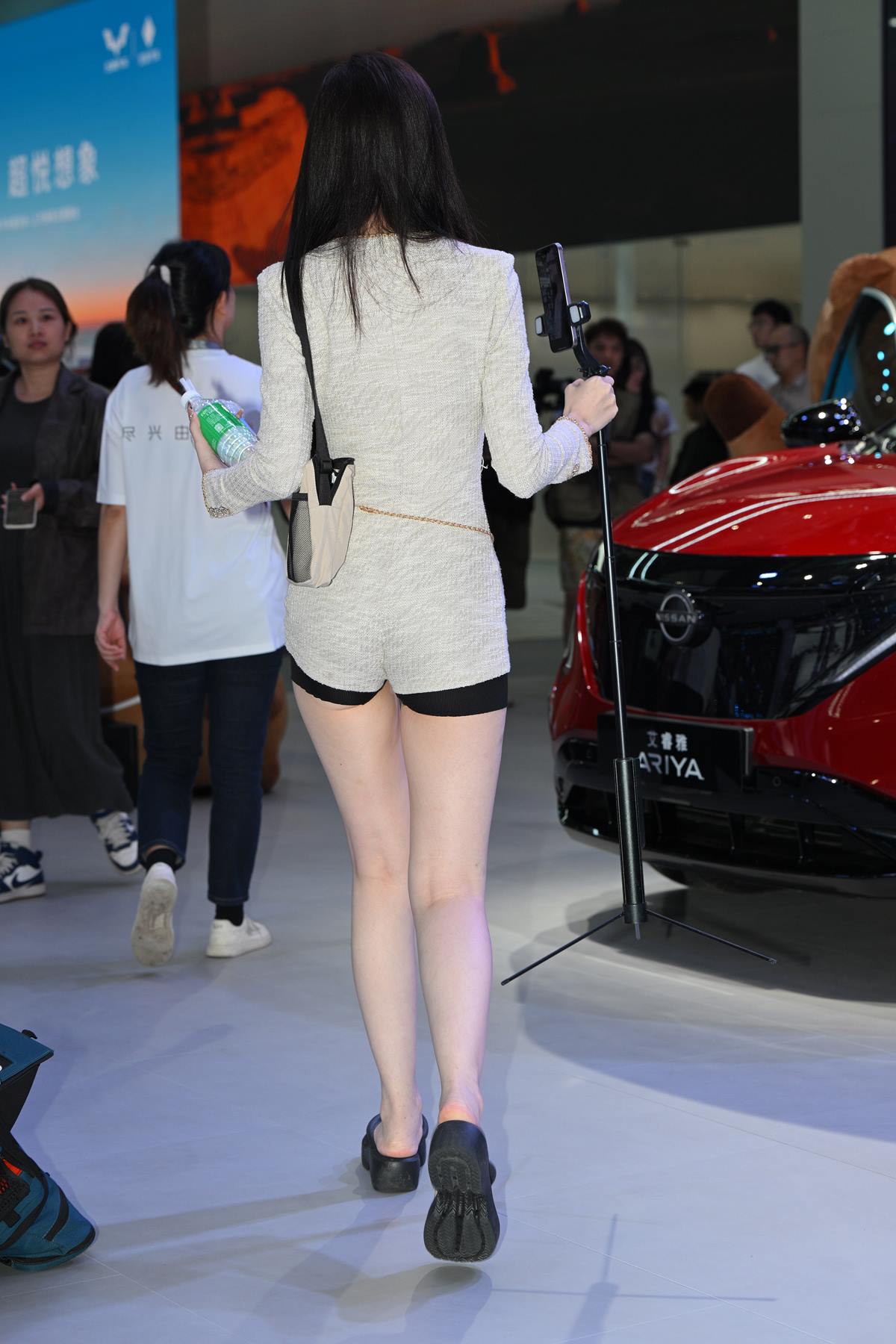 精选街拍作品 NO.5724 直播小姐姐1[93P/279MB]