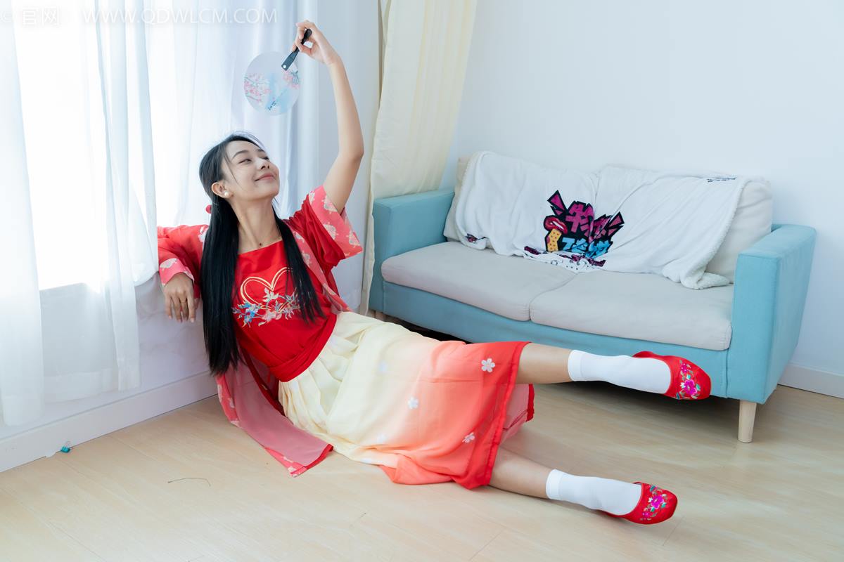 物恋传媒 NO.2386 岚岚-布鞋、短白丝、红色船袜、汉服[179P/1V/5.79GB]