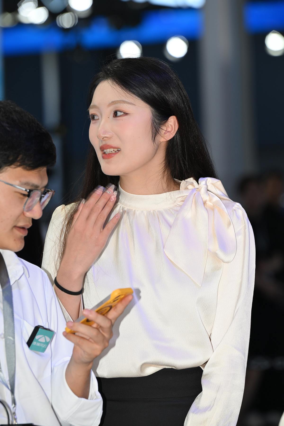 精选街拍作品 NO.5735 黑白搭配包臀裙[69P/176MB]