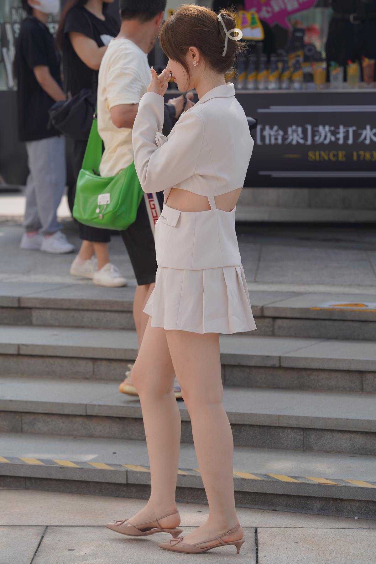 精选街拍作品 NO.5657 温婉百褶裙[234P/531MB]