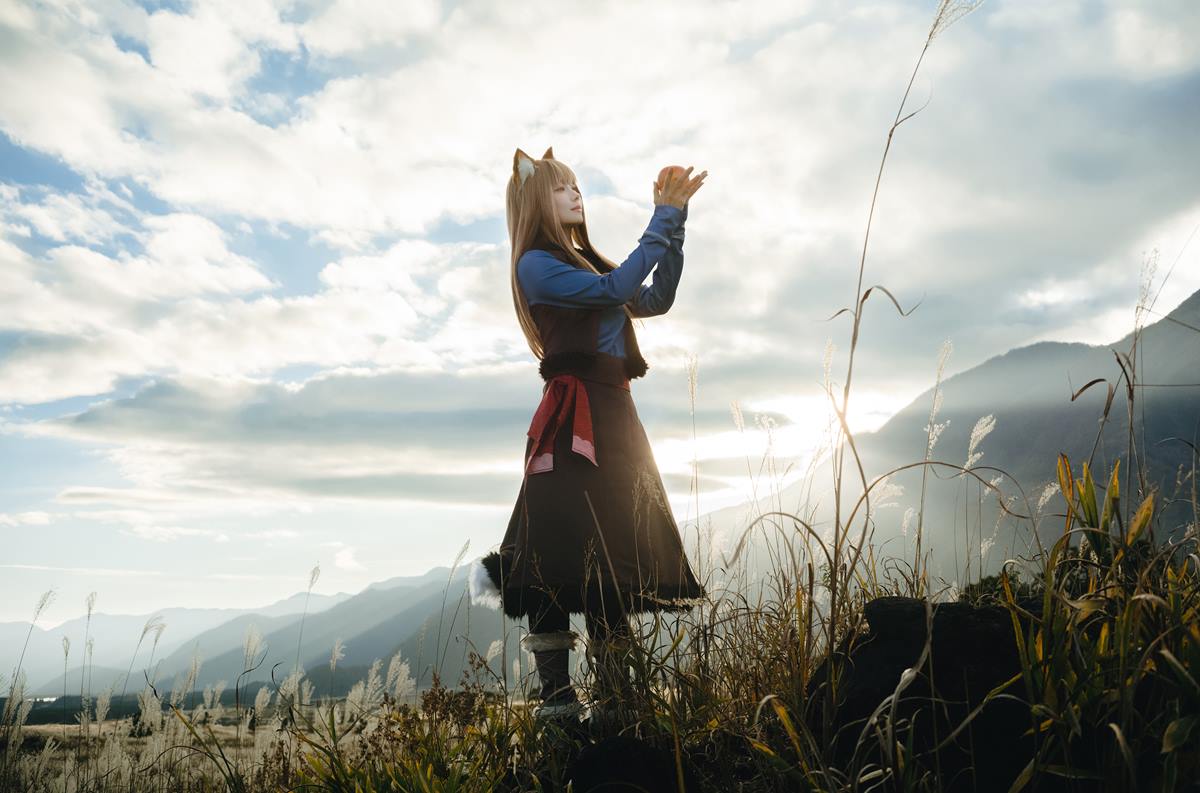 Ely_eee(ElyEE子) - Soft Glow 狼與暖陽[52P/1V/190MB]