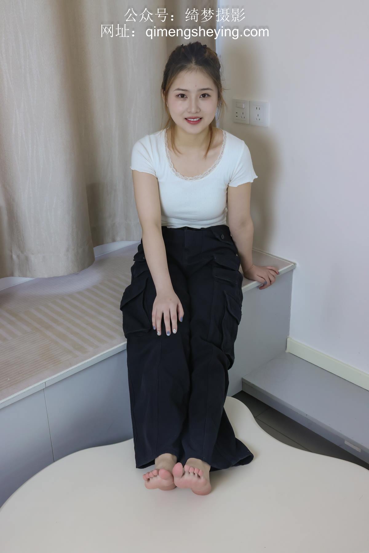 绮梦摄影 2024.09.21 NO.029 露露 珍藏无修无水印版[585P/2V/14.8GB]