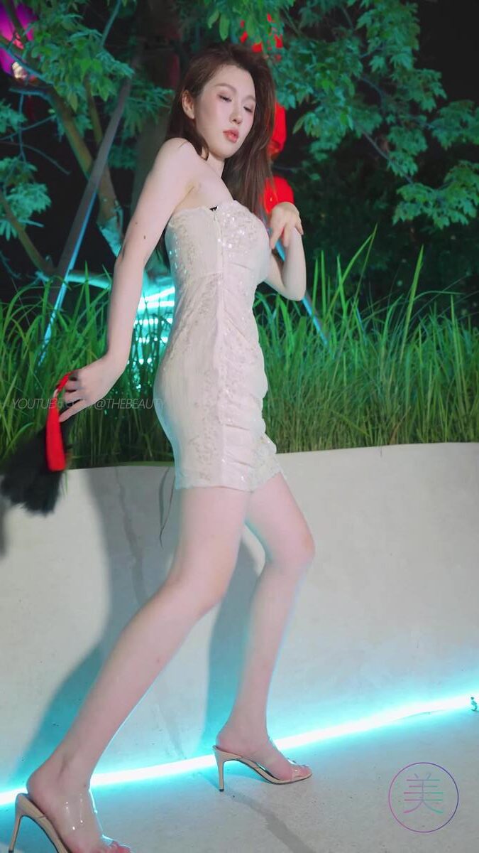 NO.1308 2024 深圳粤港澳大湾区车展 Model 车模随拍 102[1V/514MB]