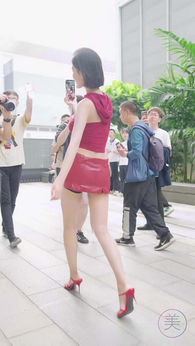 NO.1322 2024 深圳粤港澳大湾区车展 Model 车模随拍 116[1V/229MB]