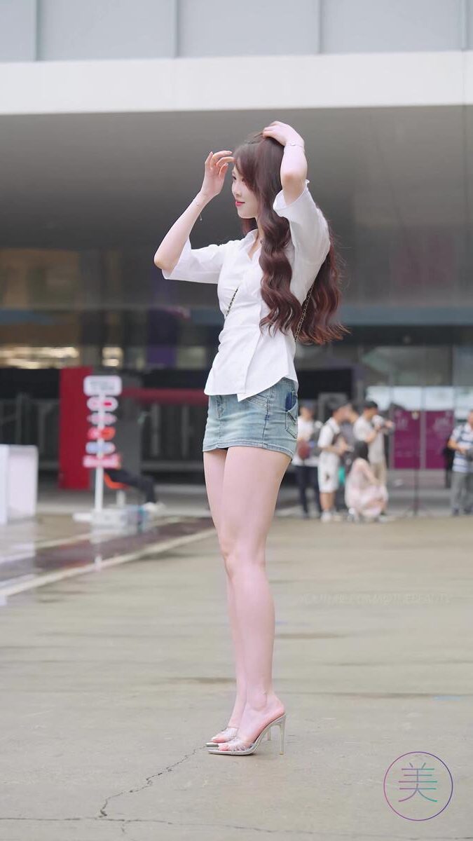 NO.1329 2024 深圳粤港澳大湾区车展 Model 车模随拍 123[1V/597MB]