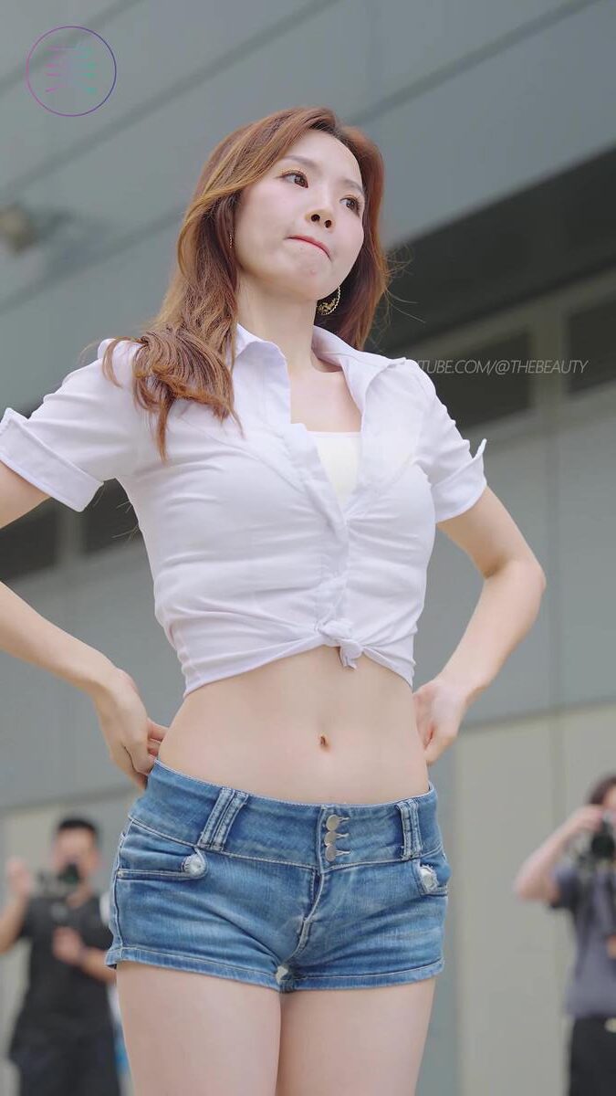 NO.1328 2024 深圳粤港澳大湾区车展 Model 车模随拍 122[1V/611MB]