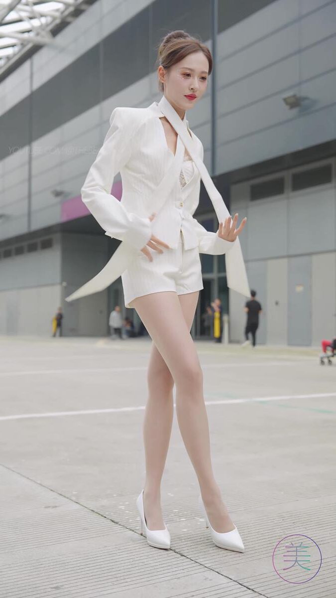 NO.1317 2024 深圳粤港澳大湾区车展 Model 车模随拍 111[1V/425MB]