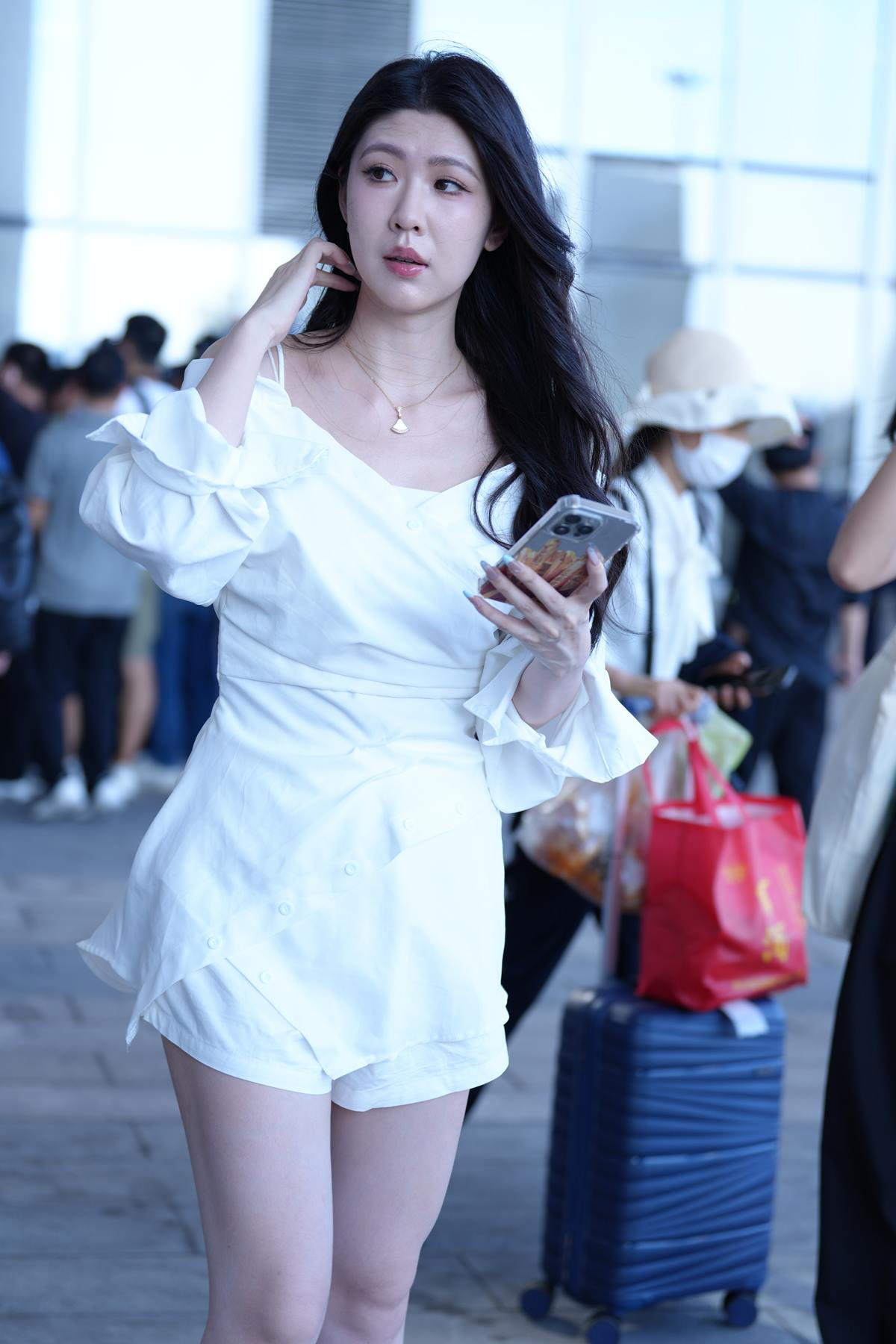 精选街拍作品 NO.5783 闺蜜间的黑白搭配[50P/56MB]