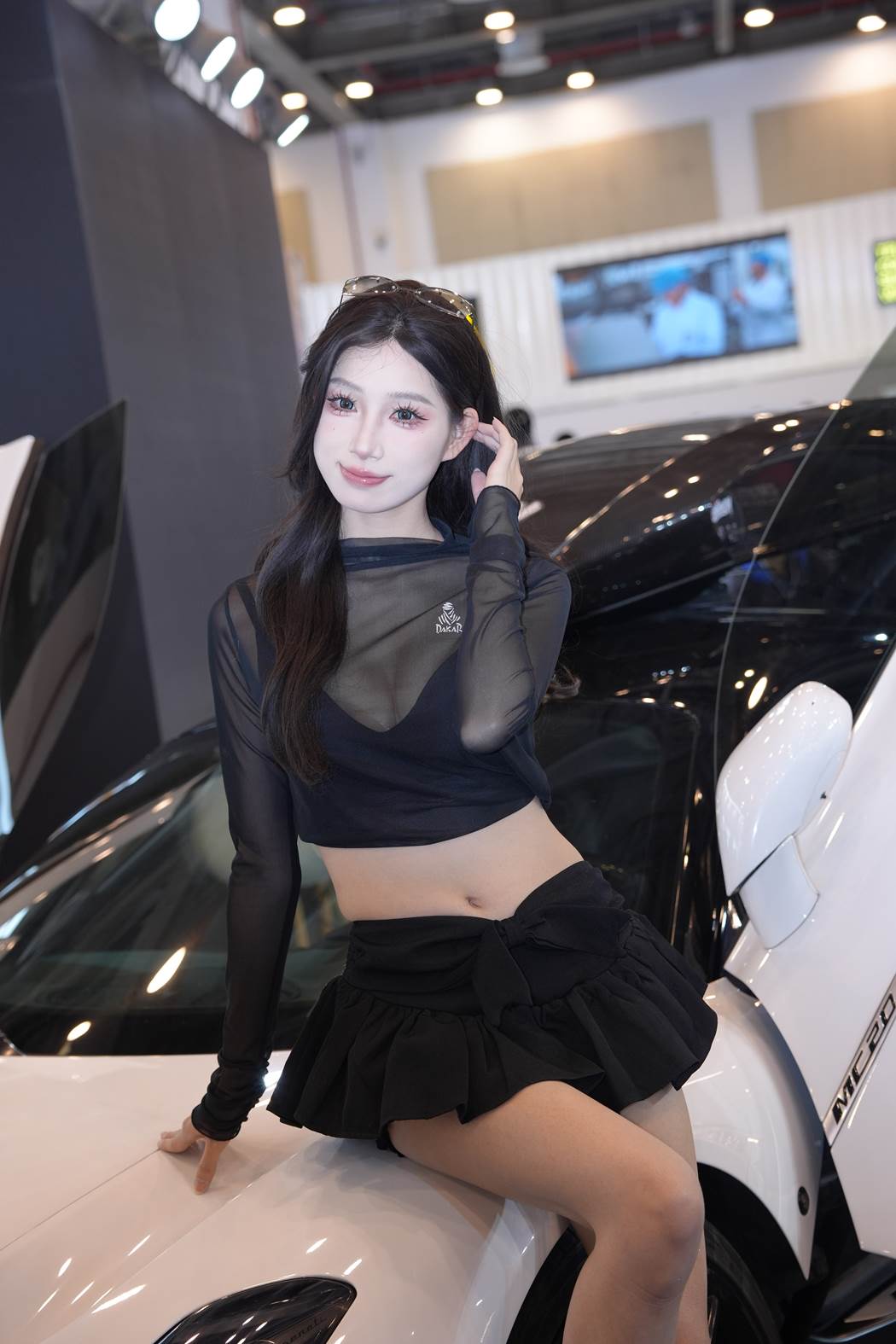 精选街拍作品 NO.5886 靓丽车模集[134P/199MB]