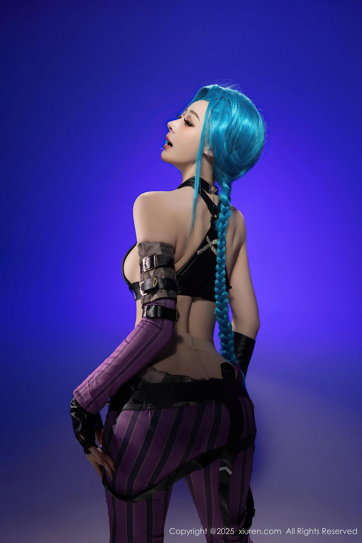 [Xiuren秀人网]2025.06.27 NO.10479 小逗逗[79+1P/871MB]