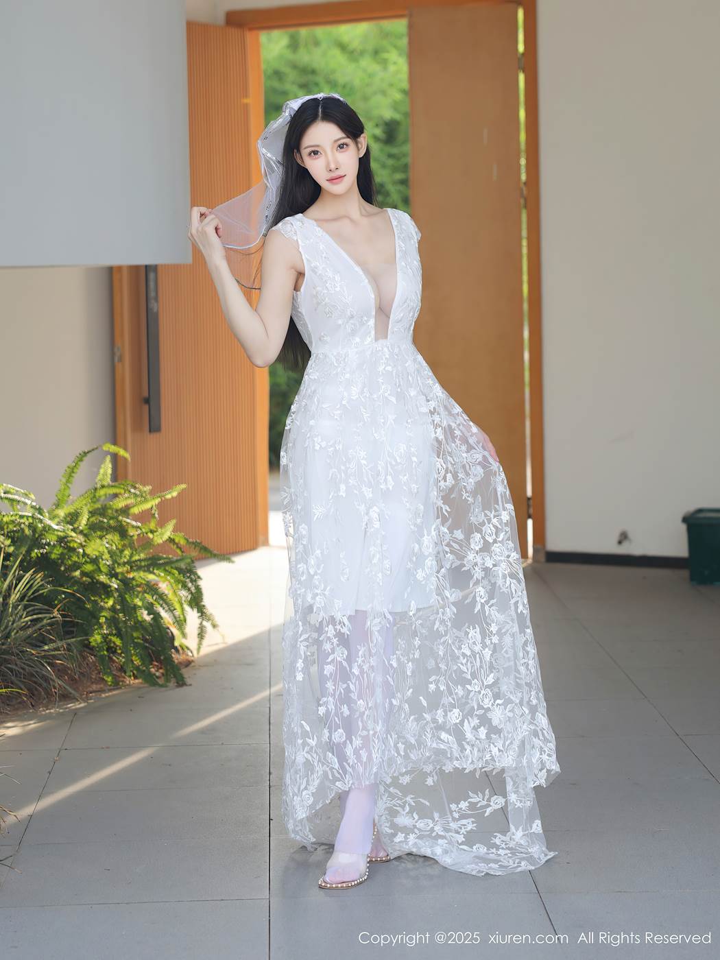 [Xiuren秀人网]2025.08.18 NO.10661 梨霜儿[82+1P/932MB]