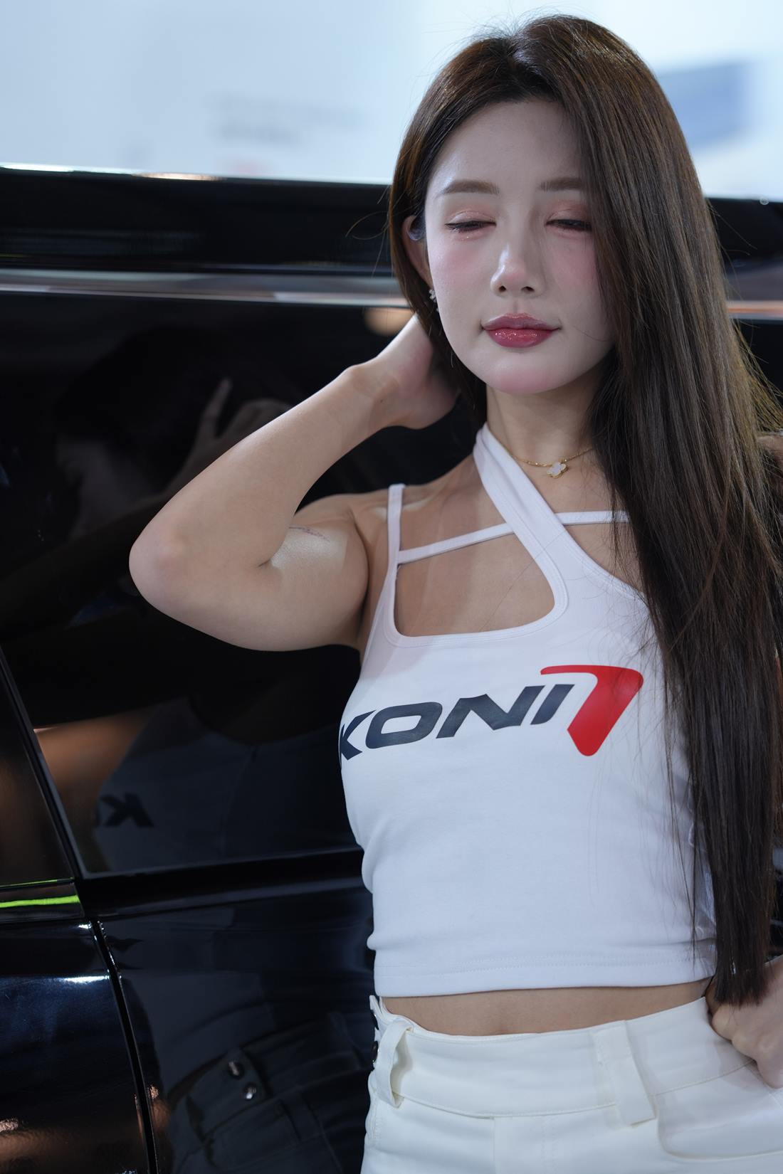 精选街拍作品 NO.5844 性感小蜜桃[83P/112MB]