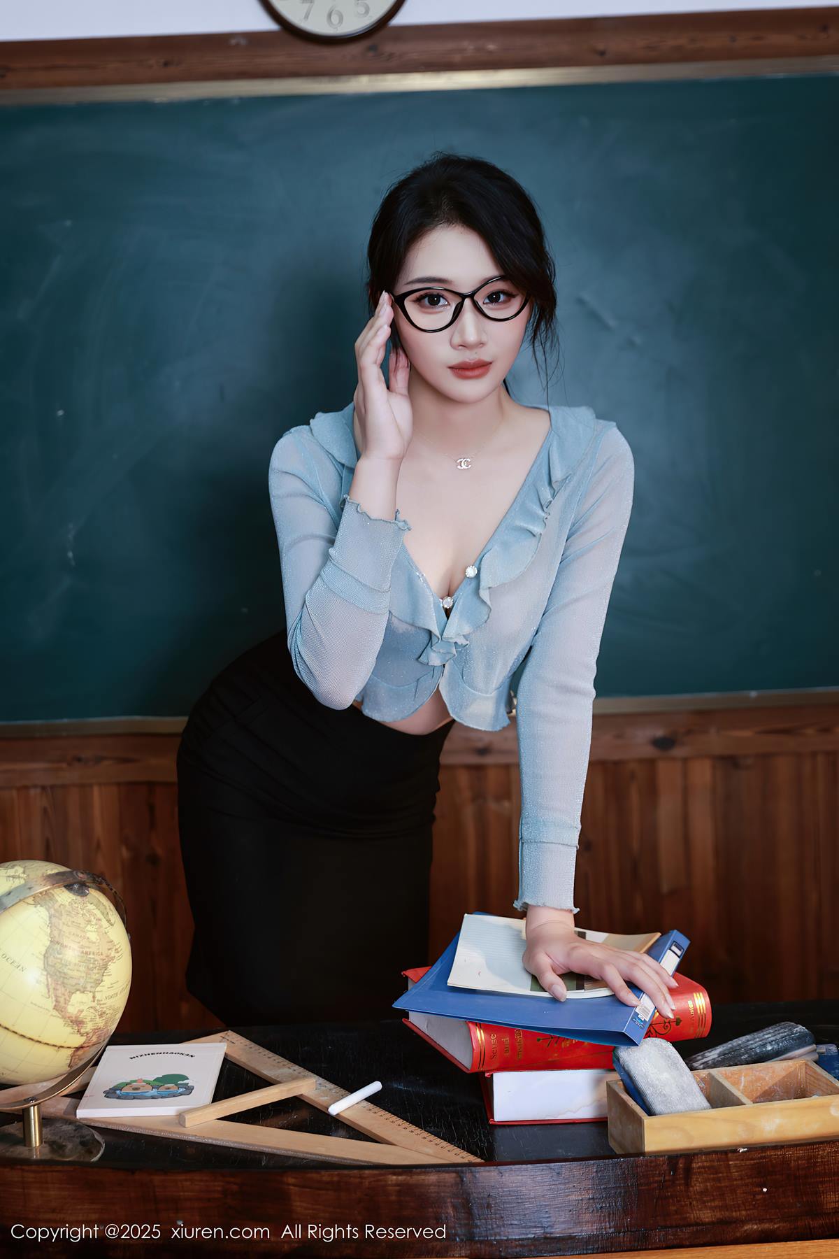 [Xiuren秀人网]2025.07.25 NO.10585 南乔[88+1P/889MB]