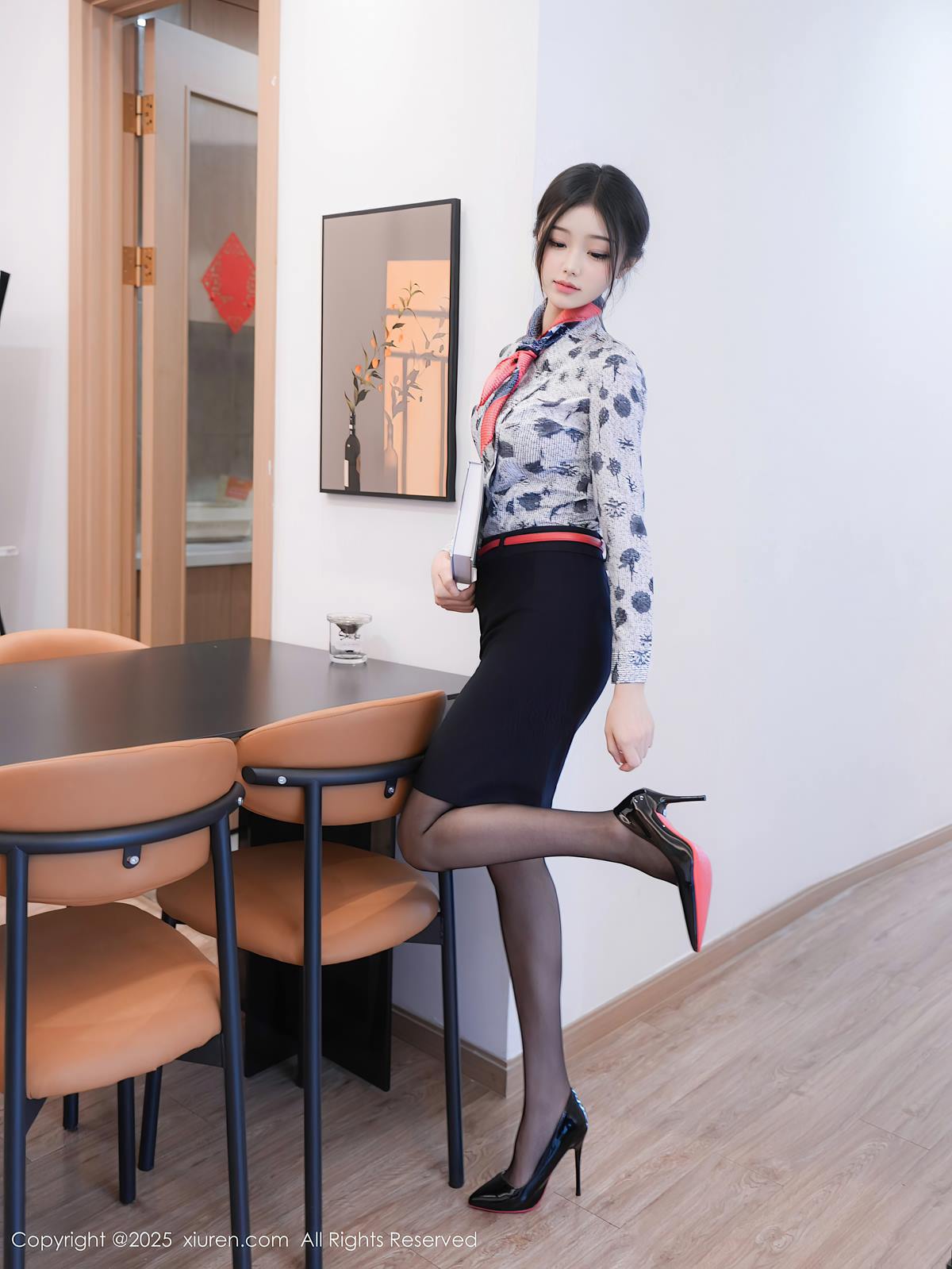 [Xiuren秀人网]2025.07.24 NO.10579 琉璃ww[79+1P/880MB]