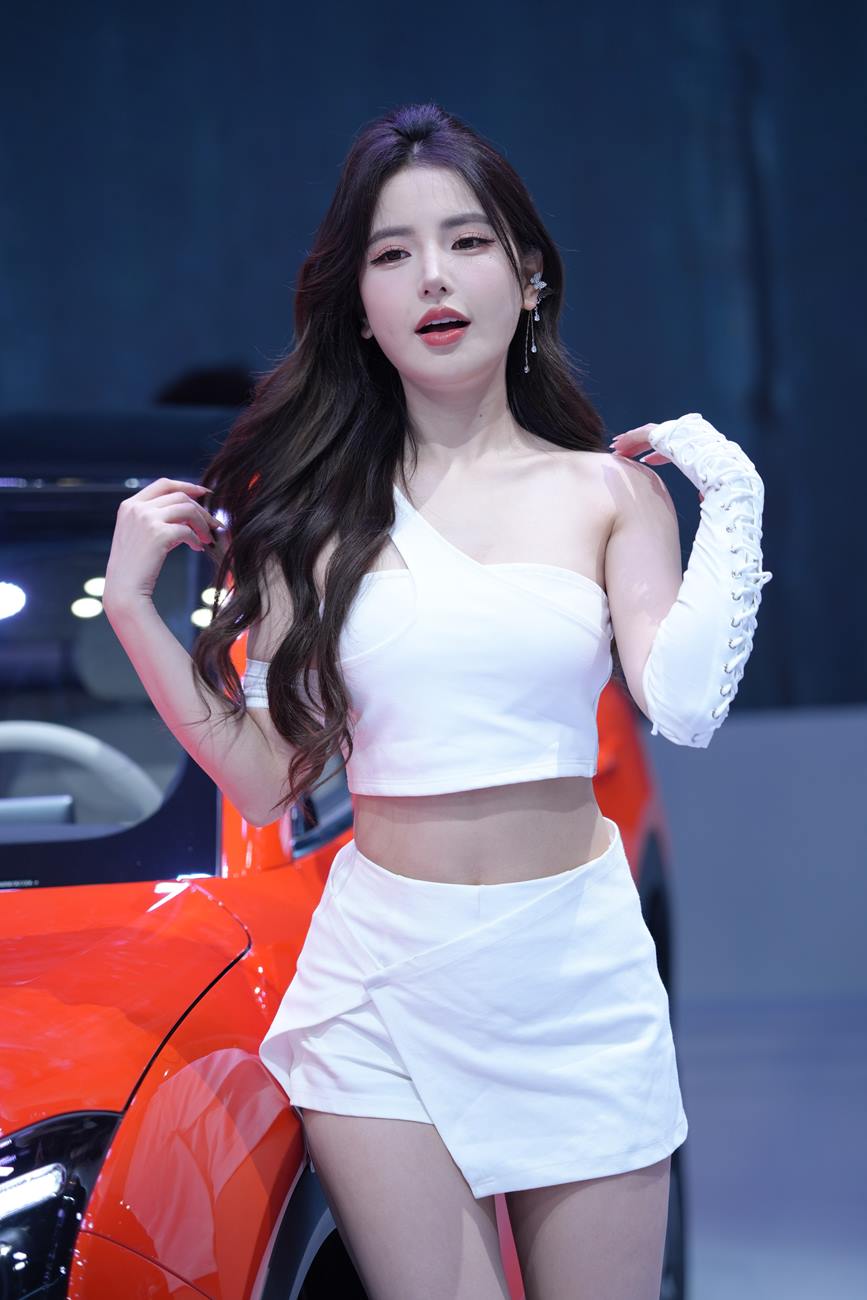 精选街拍作品 NO.5796 2025年上海车展视图合集04[260P/375MB]