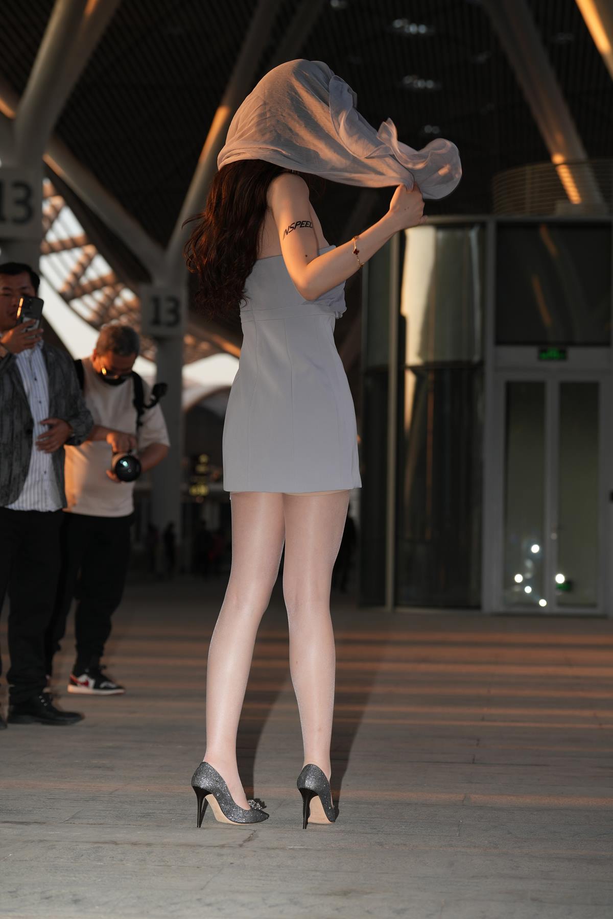 精选街拍作品 NO.5792 阳光下的魅力[100P/273MB]