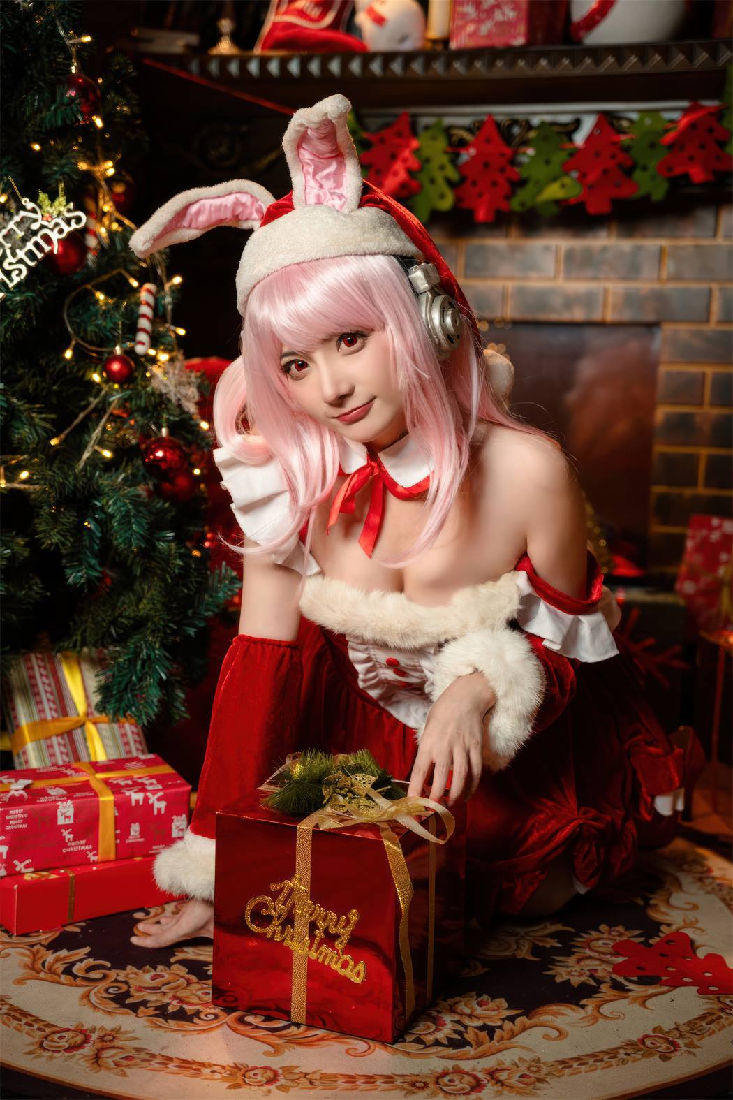 是三不是世w - 索尼子 圣诞[44P/478MB]