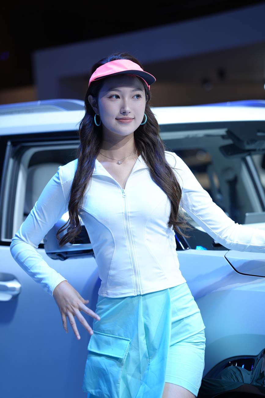 精选街拍作品 NO.5796 2025年上海车展视图合集04[260P/375MB]