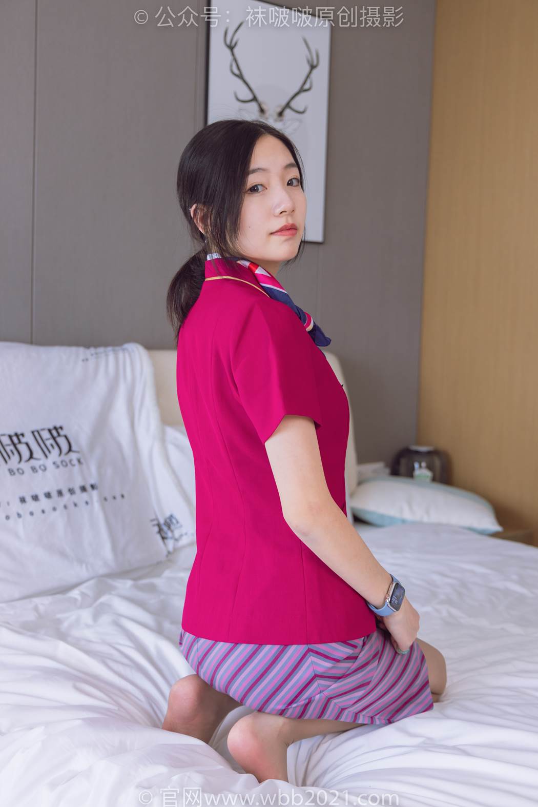 [BoBoSocks袜啵啵]NO.579 小甜豆-高跟鞋、咖啡丝、空姐制服[140P/1V/6.46GB]