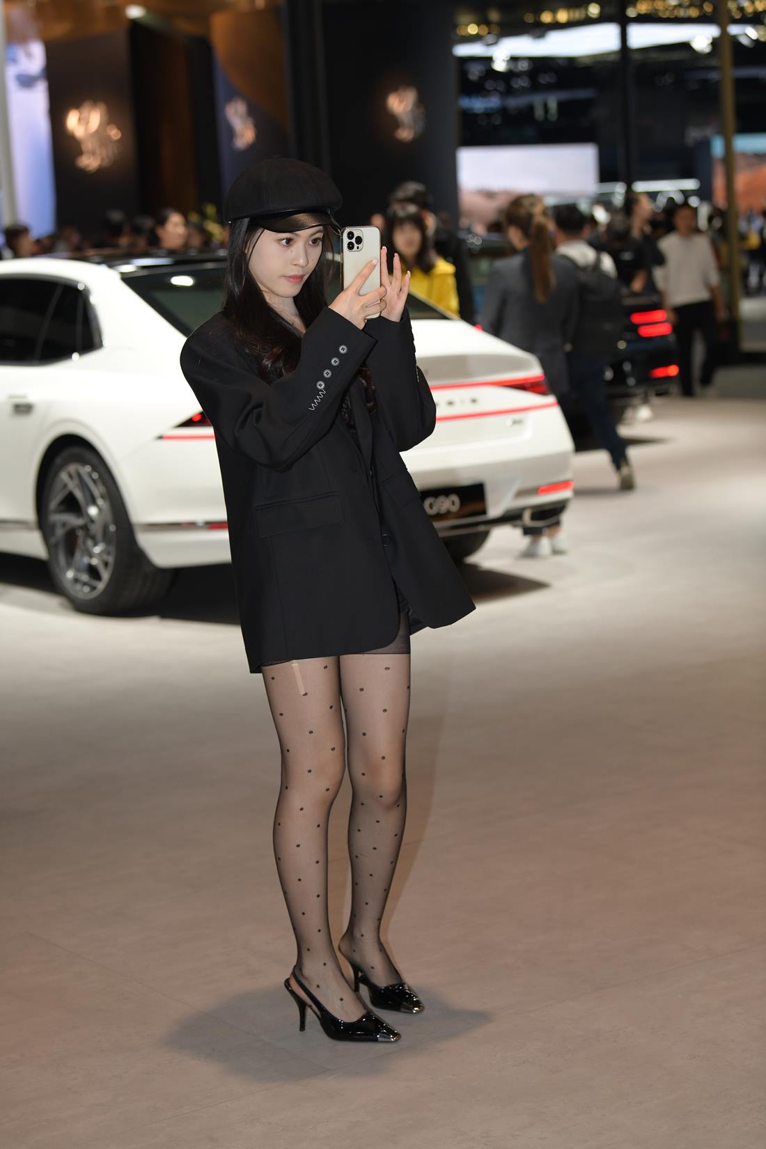 精选街拍作品 NO.5847 西装外套精致黑丝[88P/199MB]