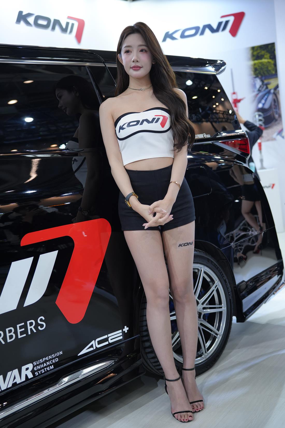 精选街拍作品 NO.5844 性感小蜜桃[83P/112MB]