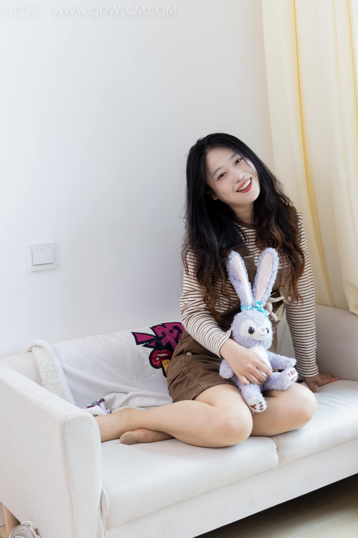 物恋传媒 NO.2388 小紫-皮鞋、薄肉丝大腿袜[160P/1V/3.28GB]