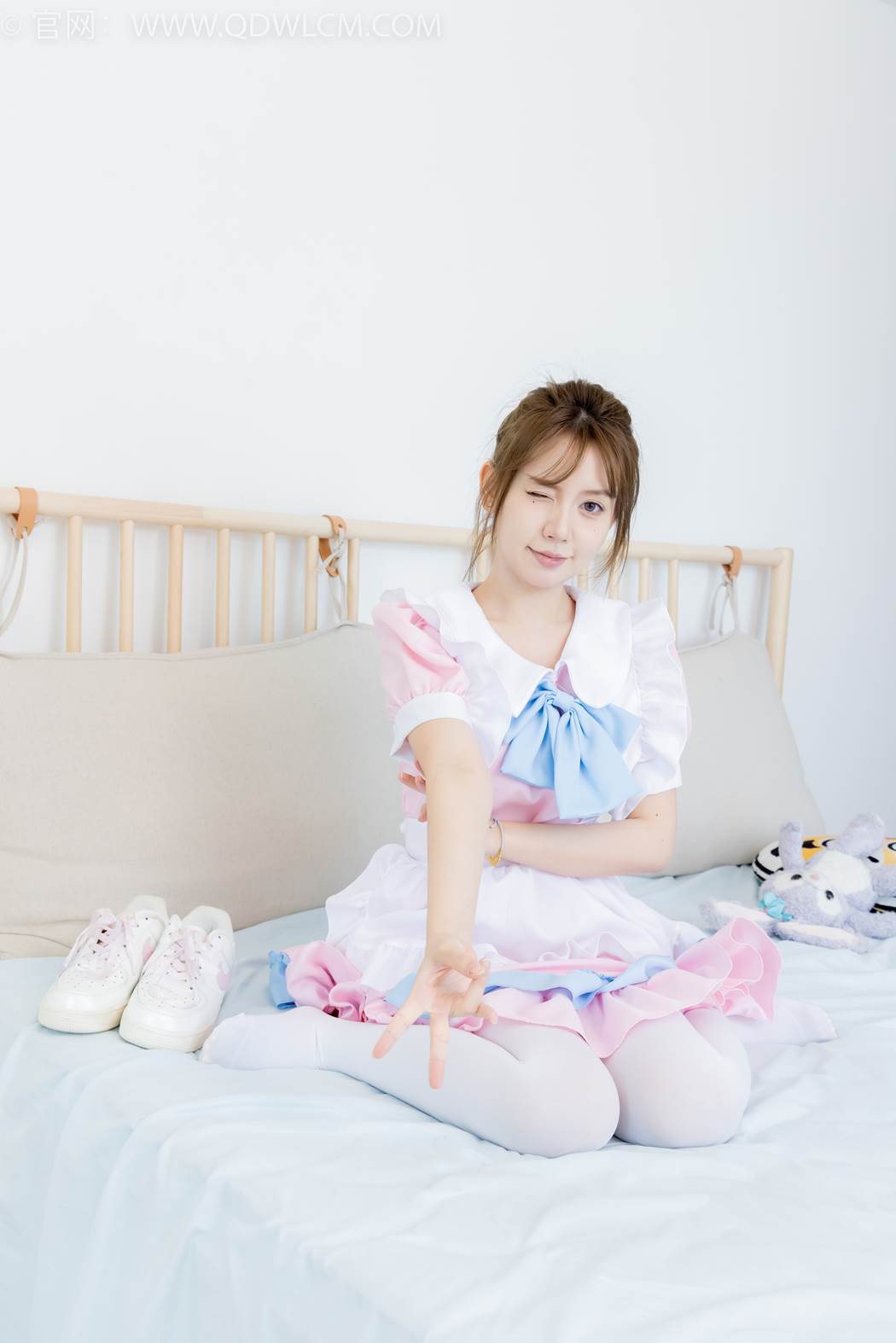 物恋传媒 NO.2416 小曦-板鞋、厚白丝、女仆装[160P/1V/3.41GB]