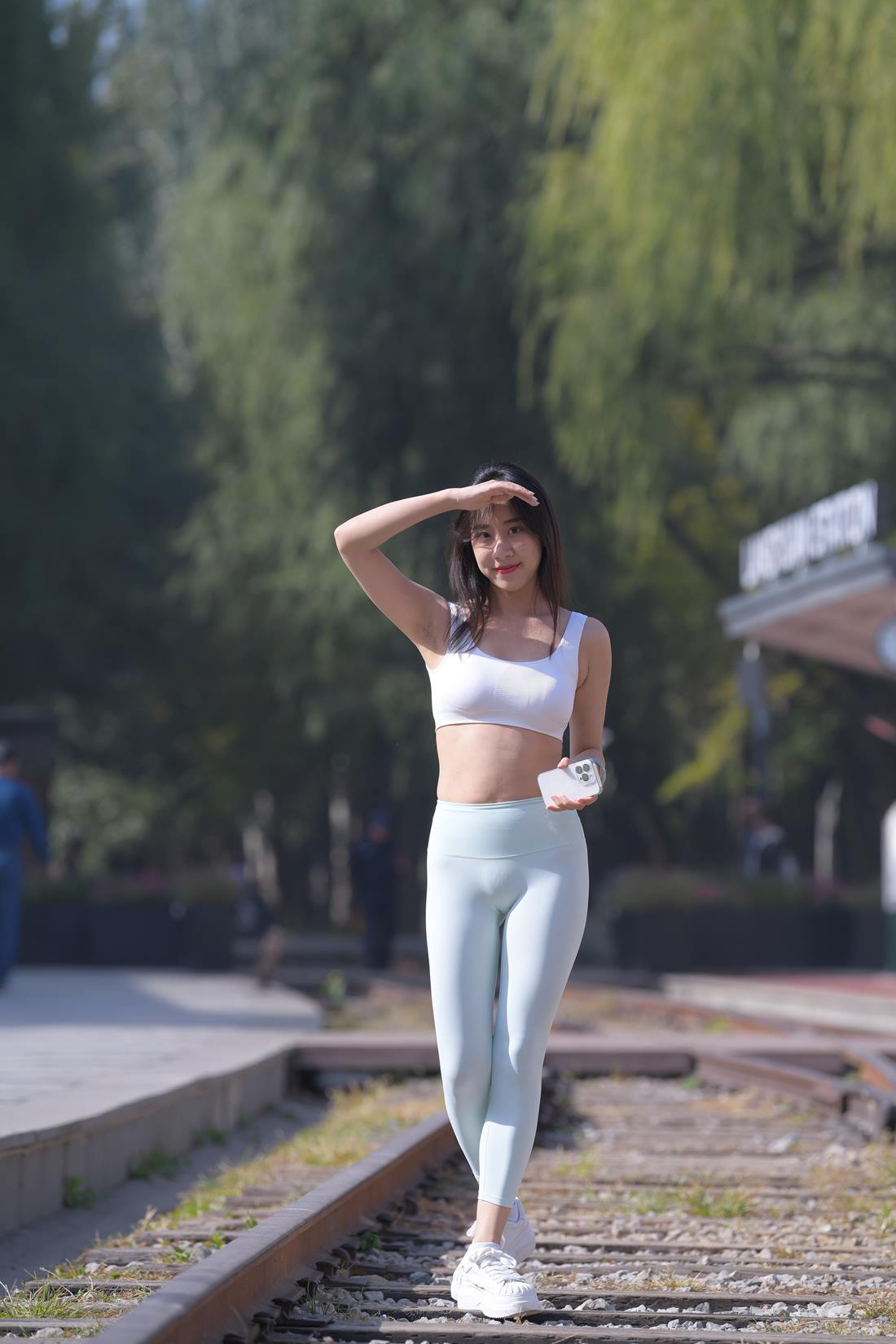 精选街拍作品 NO.5829 一始街拍作品 - 绿意[701P/1.28GB]