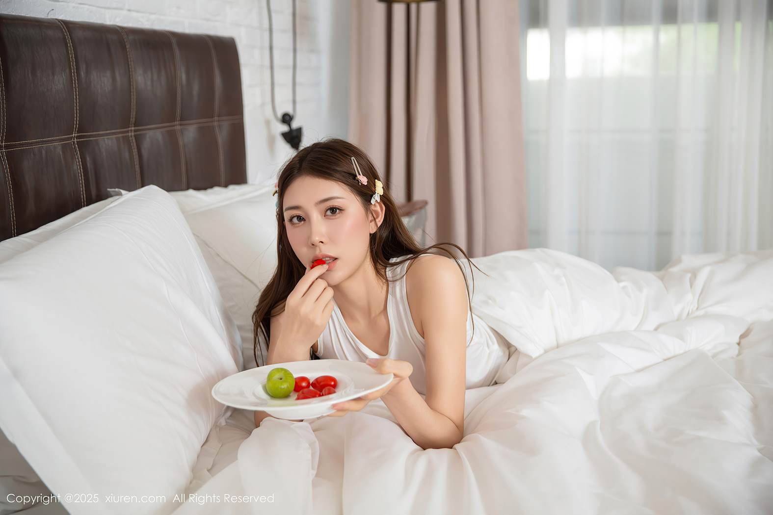 [Xiuren秀人网]2025.08.22 NO.10679 悦兮[72+1P/569MB]