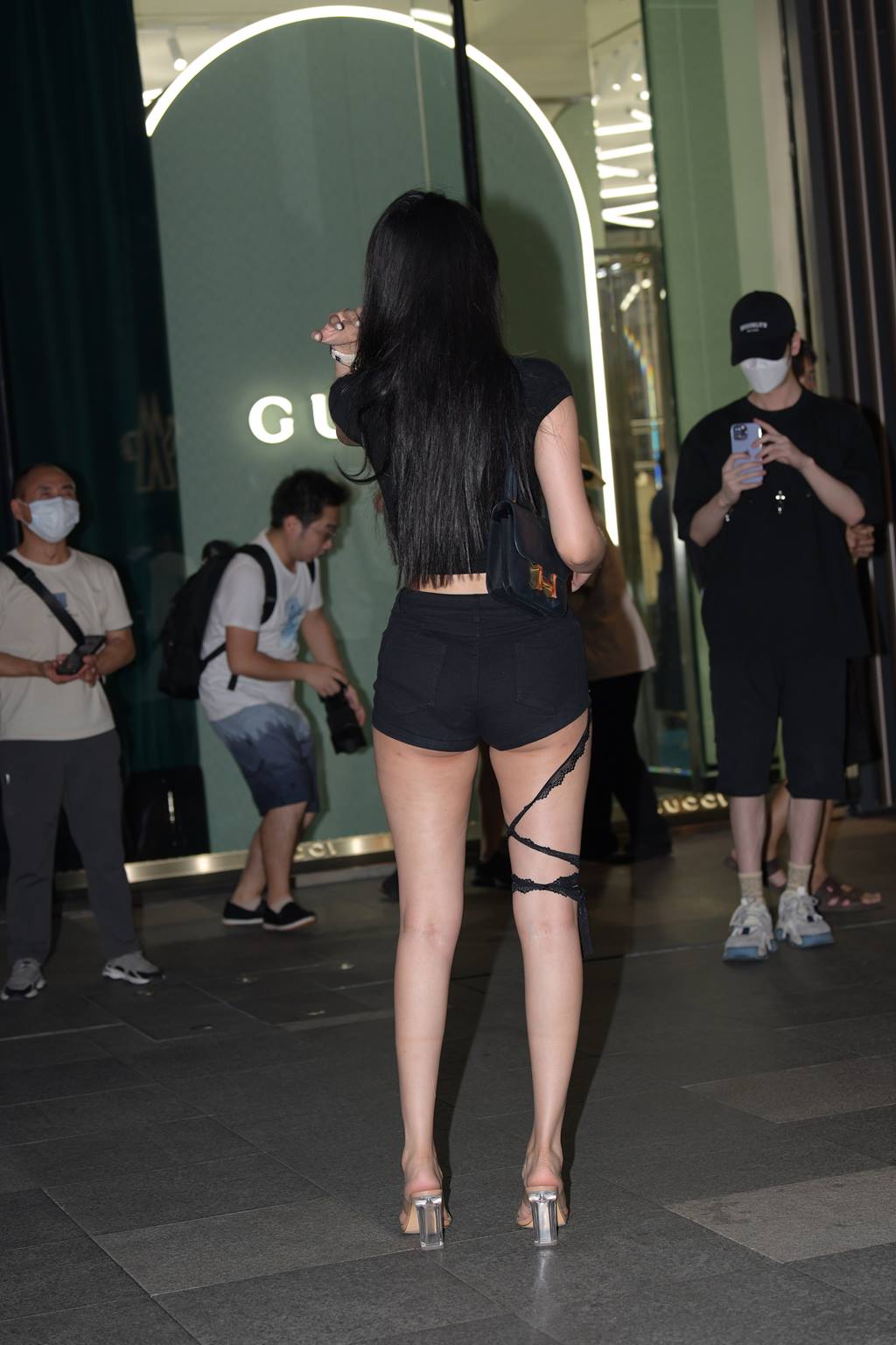 精选街拍作品 NO.5953 飒爽黑色系[82P/214MB]