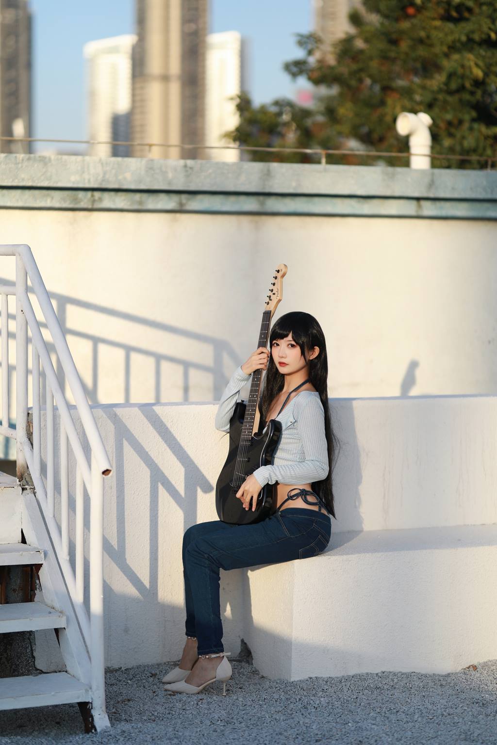 51酱 - 吉他牛仔裤[26P/351MB]