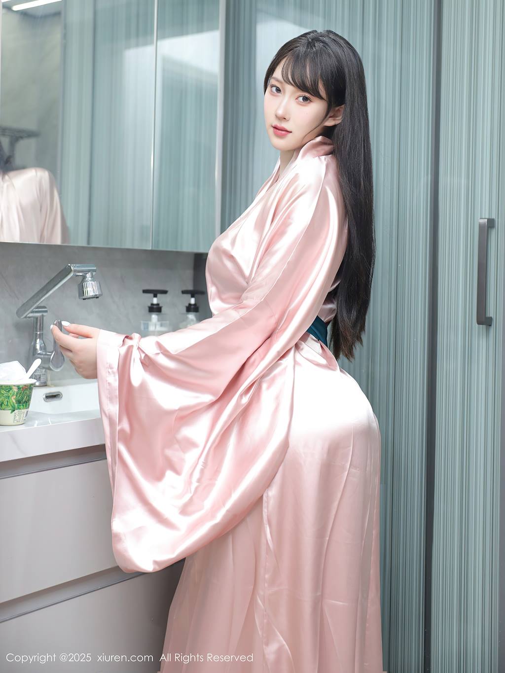 [Xiuren秀人网]2025.09.03 NO.10724 李沁恩lrene[79+1P/834MB]