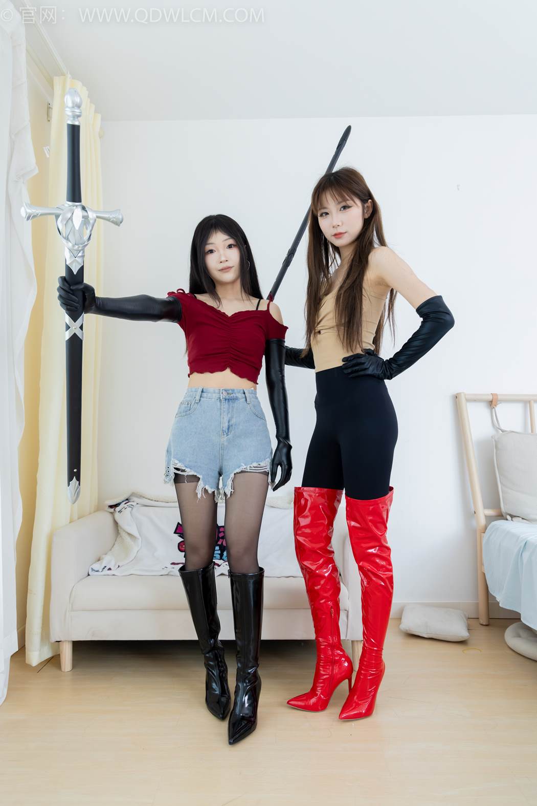 物恋传媒 NO.2419 泡泡&amp;嘟嘟-高跟长靴、薄黑丝、瑜伽裤裤里丝[155P/1V/5.09GB]