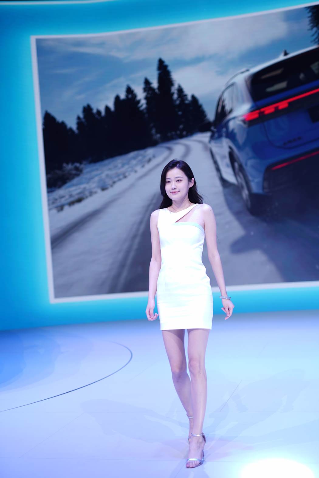 精选街拍作品 NO.5902 2025深圳粤港澳大湾区车展图集[2316P/3.39GB]