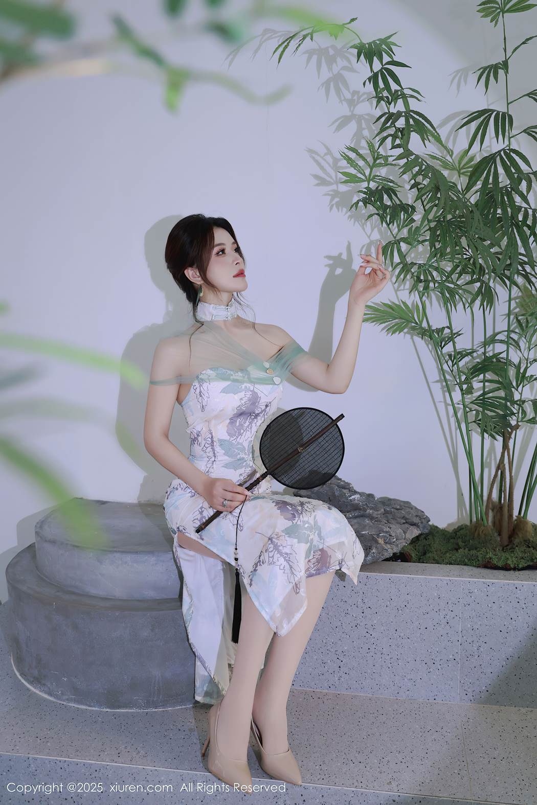 [Xiuren秀人网]2025.08.27 NO.10694 阿依莎[82+1P/742MB]