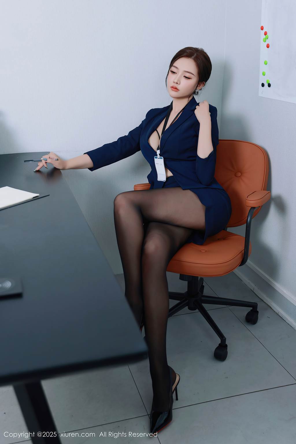 [Xiuren秀人网]2025.09.10 NO.10751 娜比[75+1P/669MB]