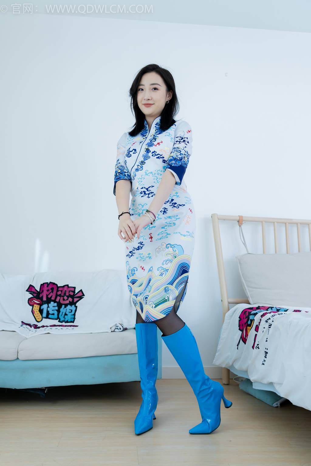 物恋传媒 NO.2428 恬恬-长靴、薄黑丝[230P/1V/6.98GB]