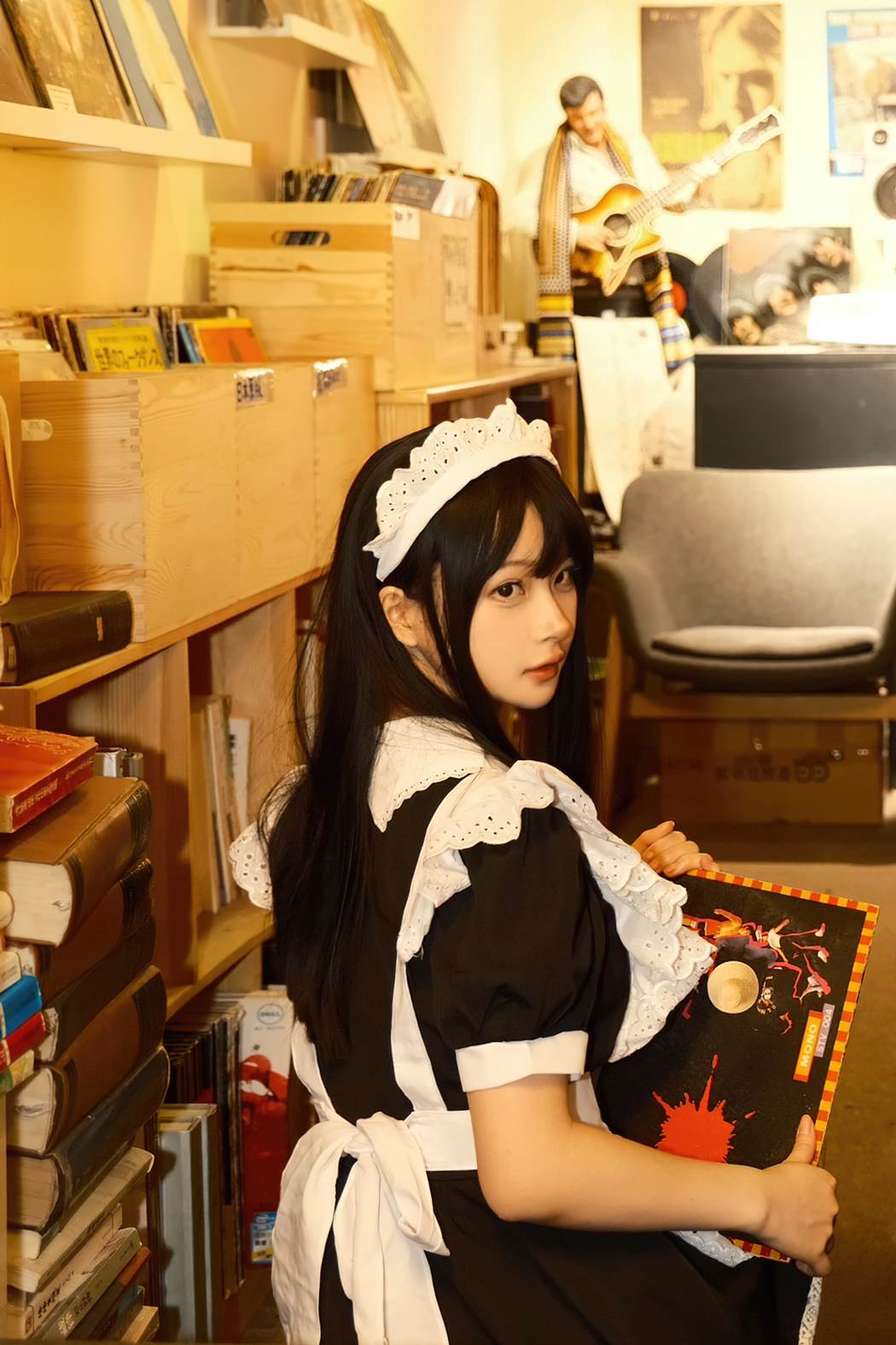 白莉爱吃巧克力 - 原理猪 打工女仆[11P/509MB]