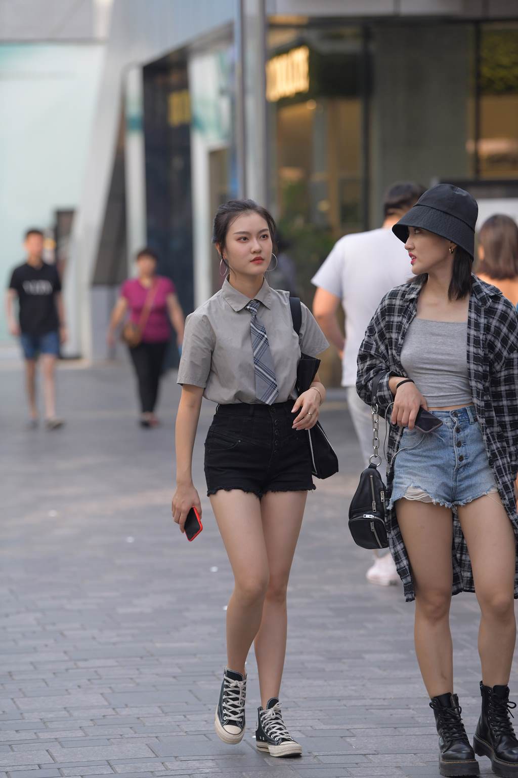 精选街拍作品 NO.6021 青春靓丽牛仔短裤[28P/65MB]